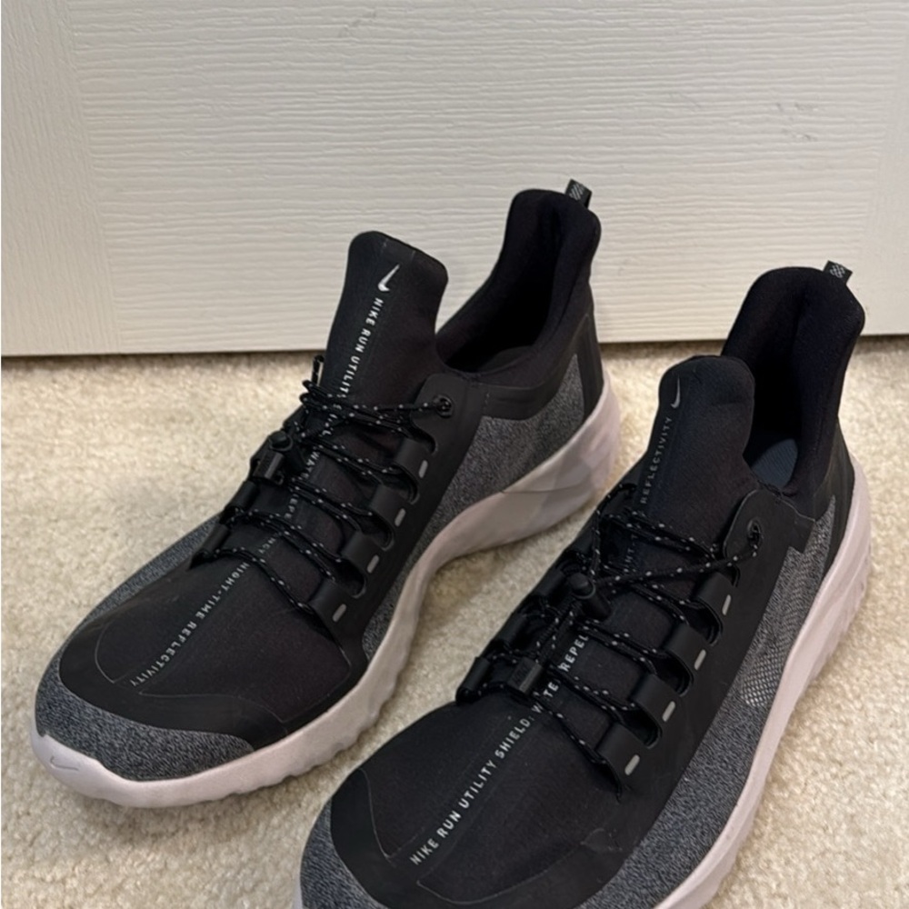 Waterproof Nike Black and White Athletic Shoes